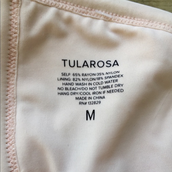 ⚡️TULAROSA•TOP•Swim⚡️ - Picture 8 of 8